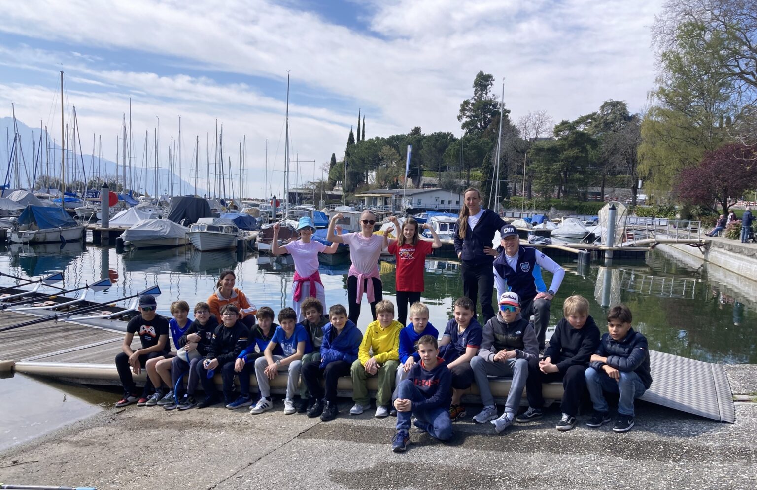 CNM - Aviron-Jeunesse-Kids-on-the-port-resized-e1746468051167-1536x994.jpeg